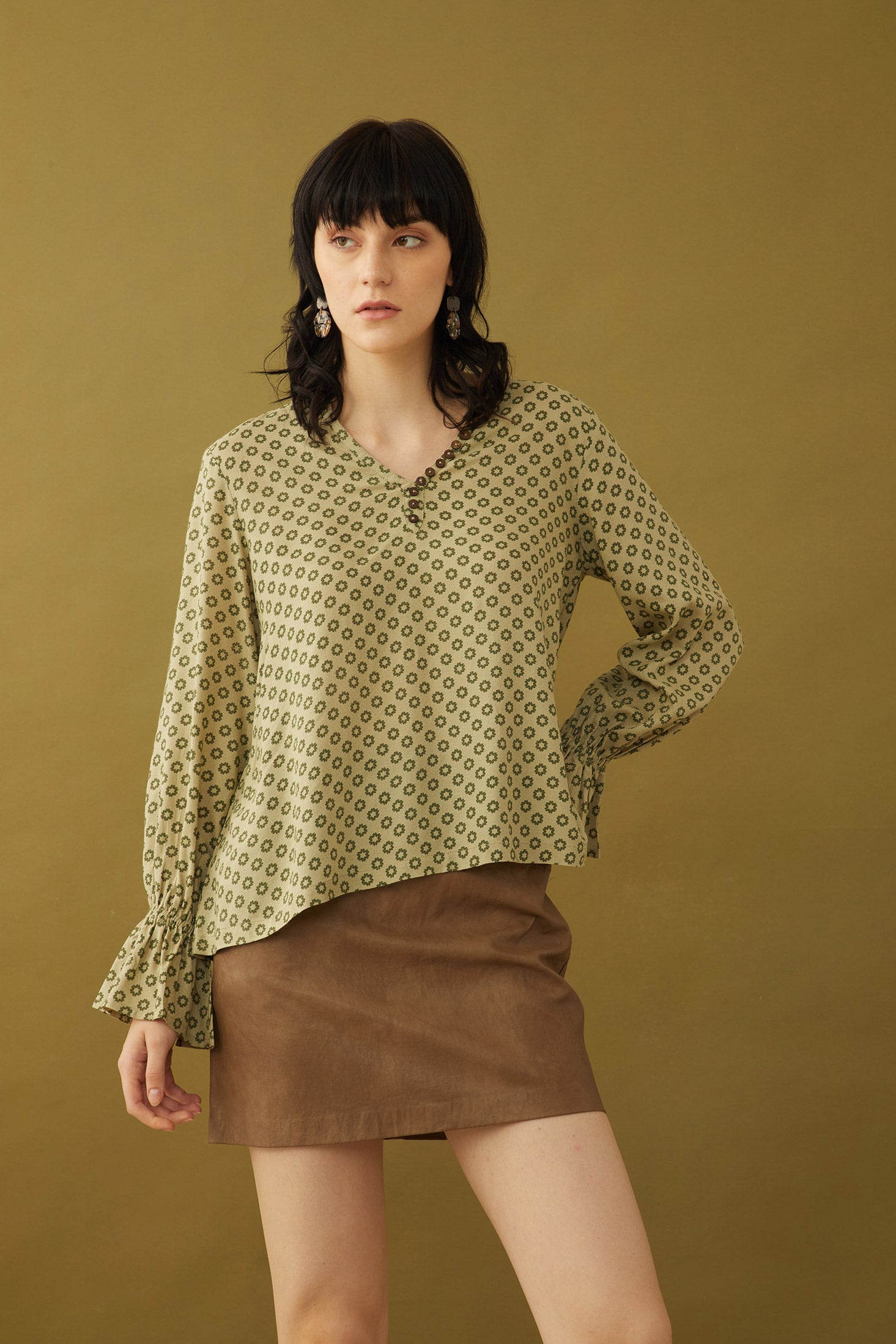 Bohera Oriana Accent Ruffled Sleeve Buttoned Top