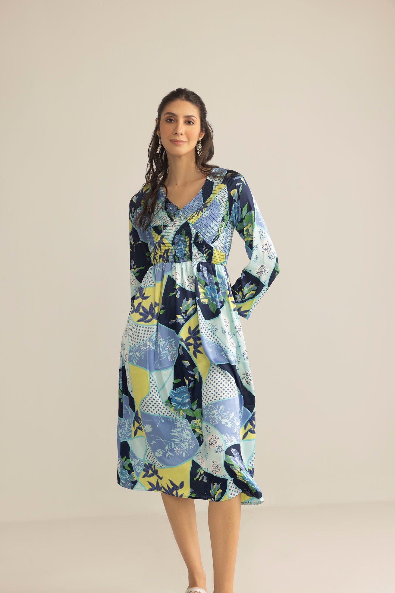 The KaleidoDream Long Dress in Lavender White