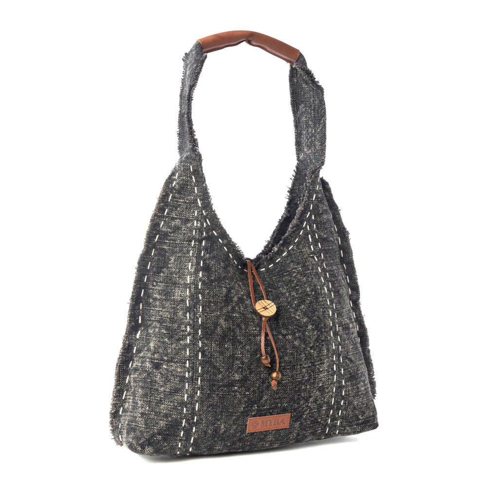 Ravencliff Shoulder Bag in Midnight Stitch