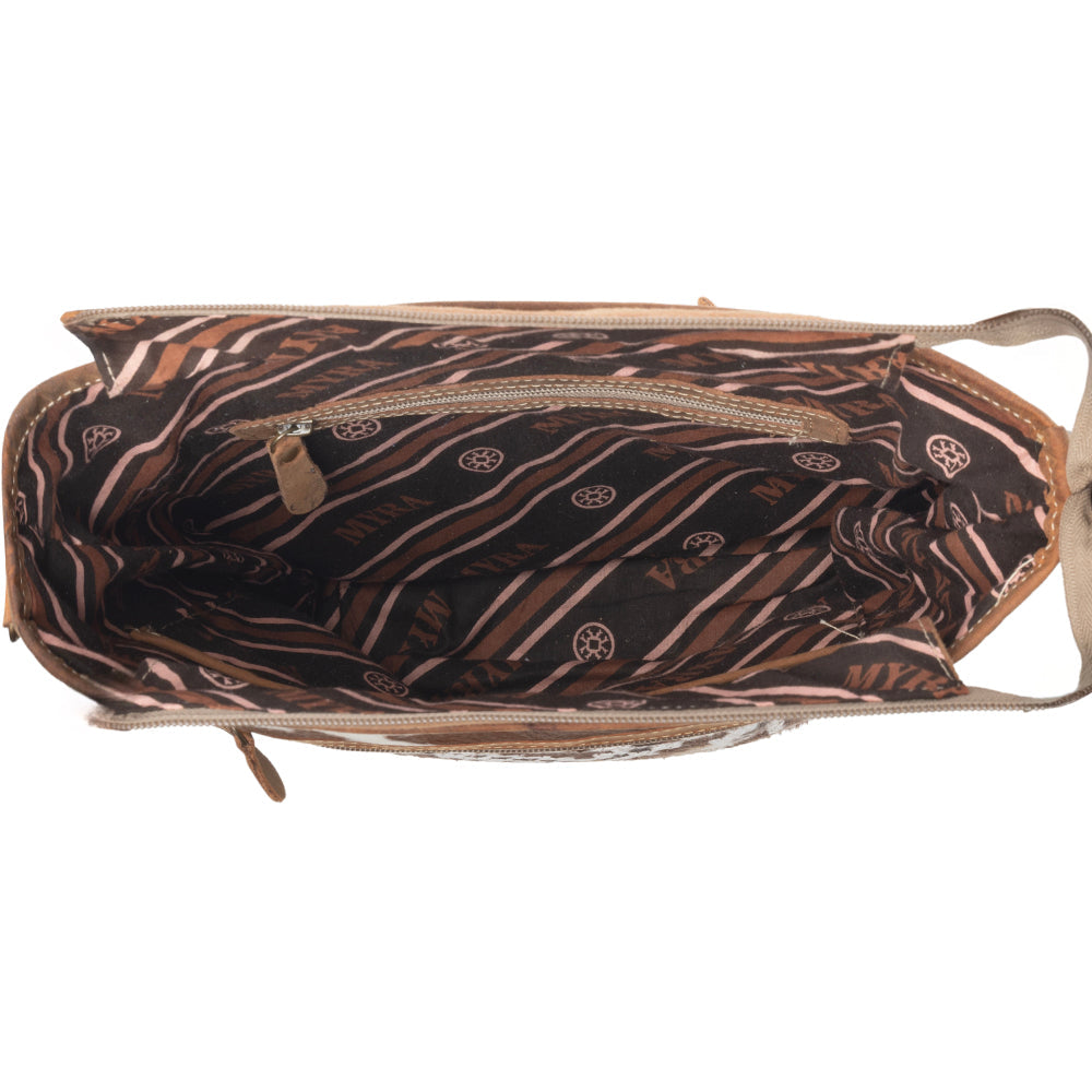 Diamondback Trail Western Shoulder Bag for Women in Brown with Rug details