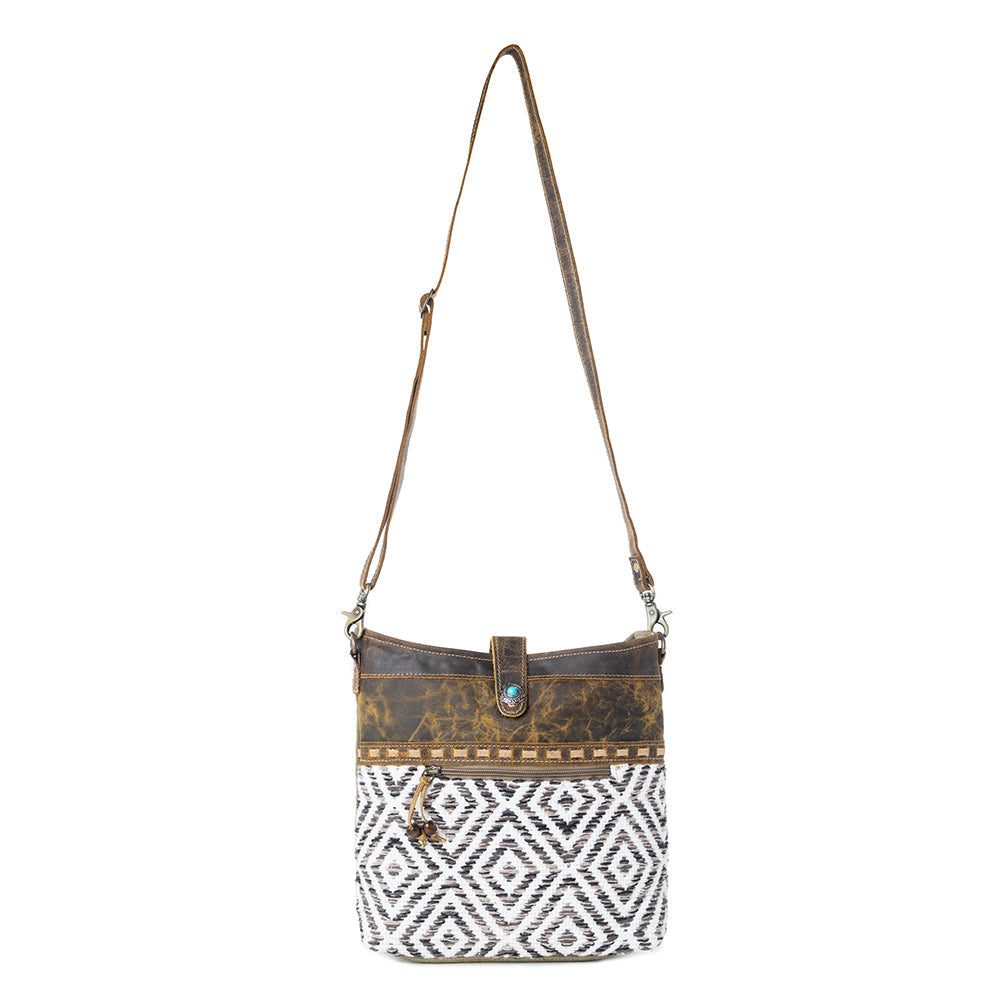 Sand Weaver Shoulder Bag