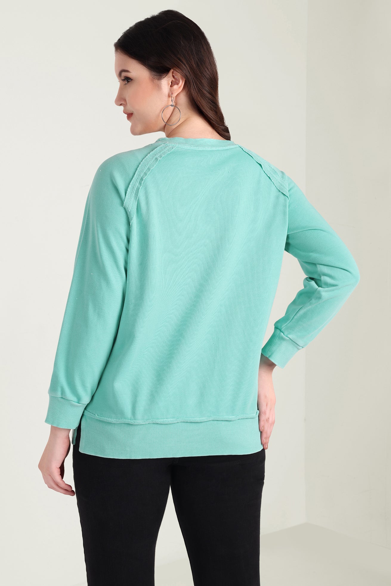 The Meadow Love Sweatshirt in Lake Green