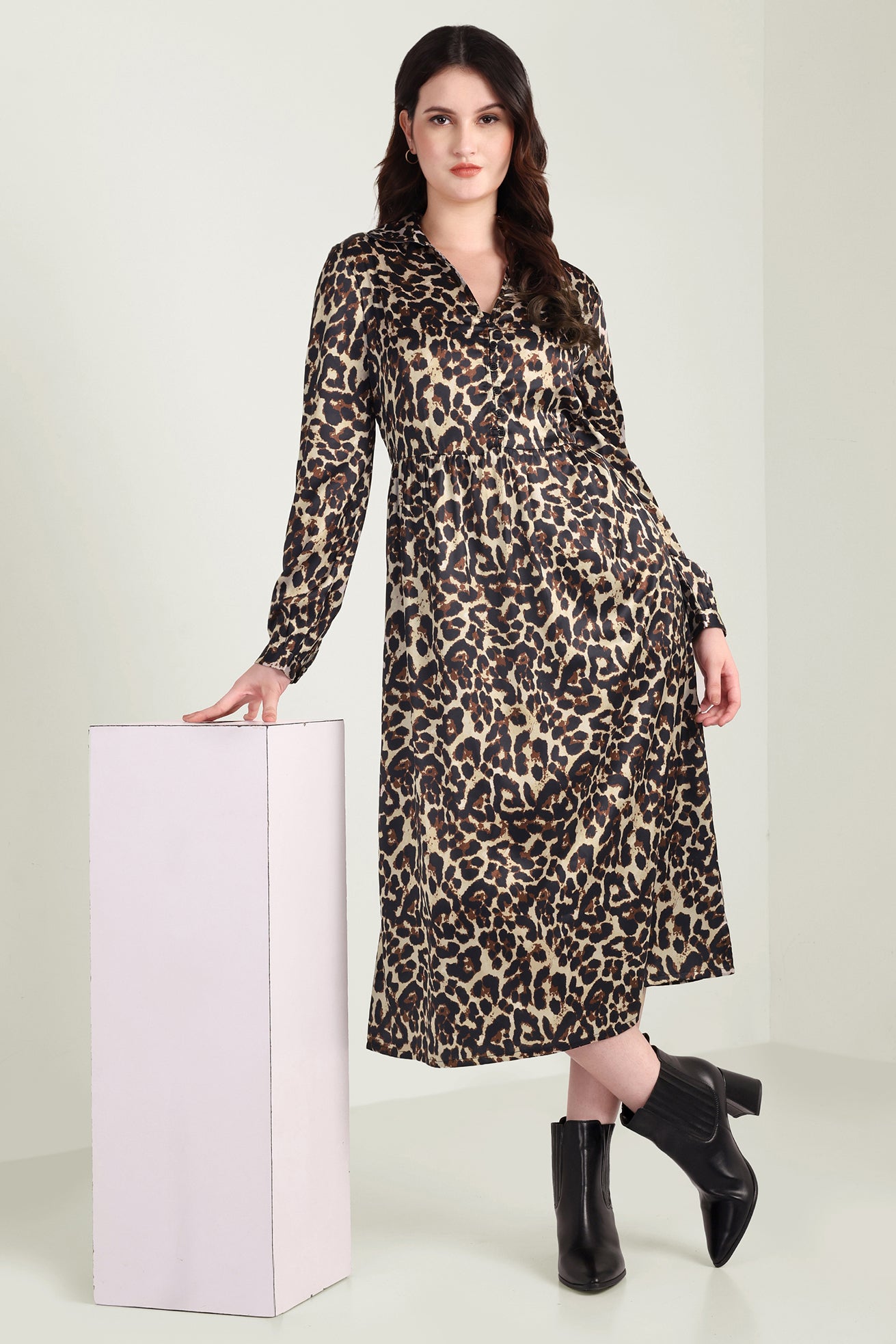 Palm Theory With Animal Print Maxi Dress in Olive White