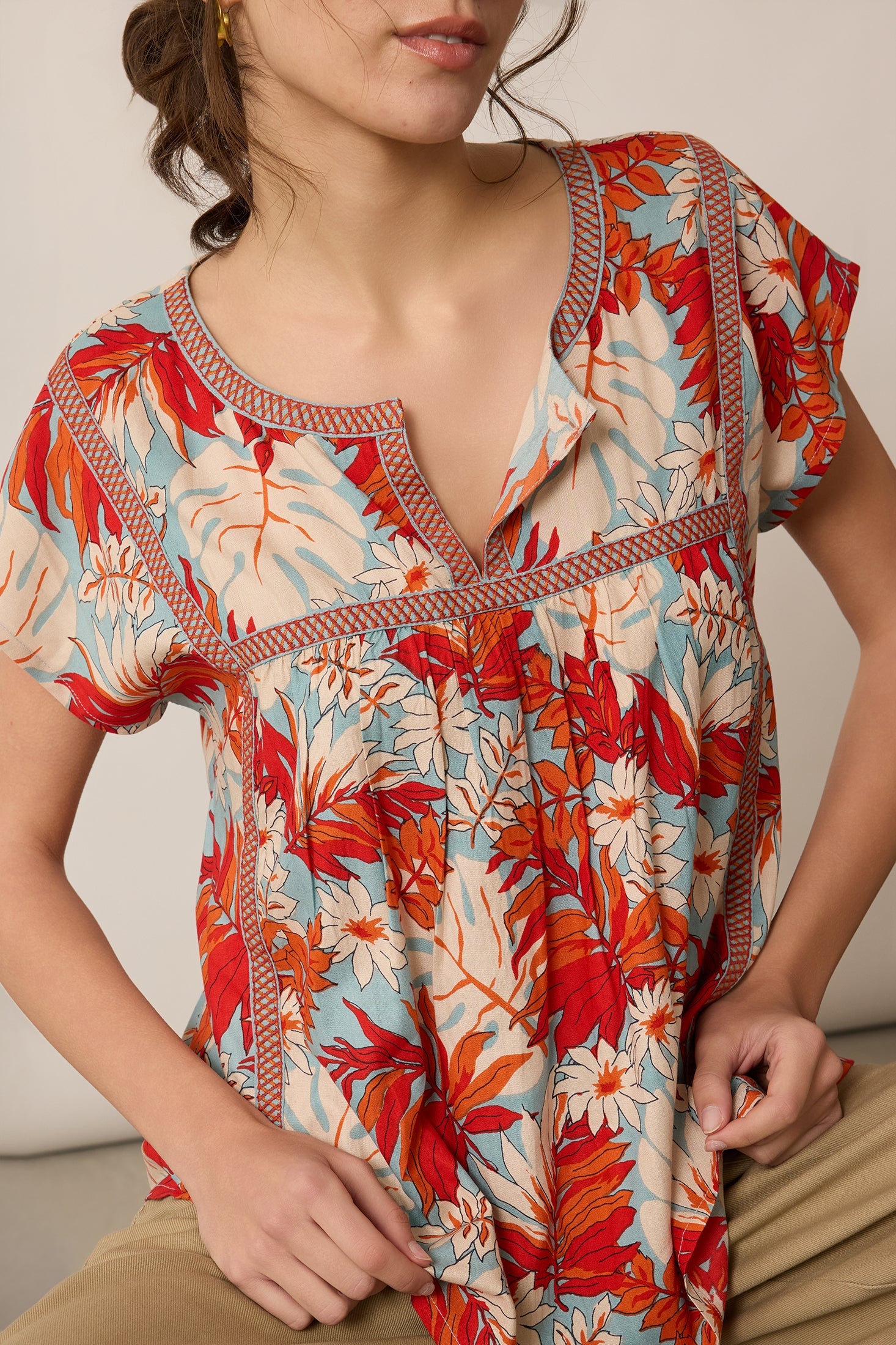 Posey Floral Print Top In Multicolor