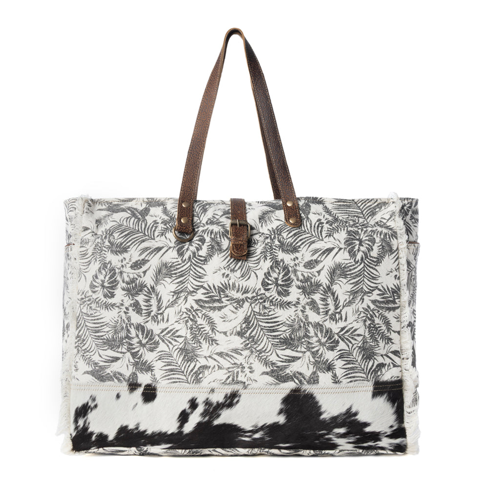 Wildfern Hide Western Weekender Bag for Women in ivory with hairon detail