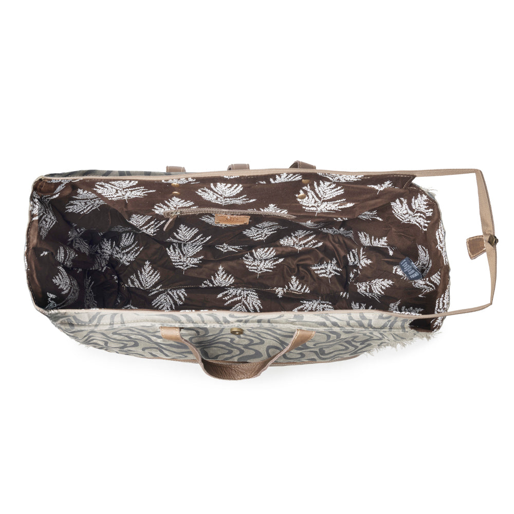 Riverbed Trail Weekender Bag for Women in olive with vintage print detail