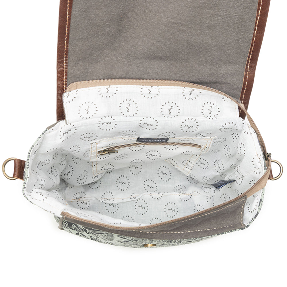 Le Medallion Shoulder Bag